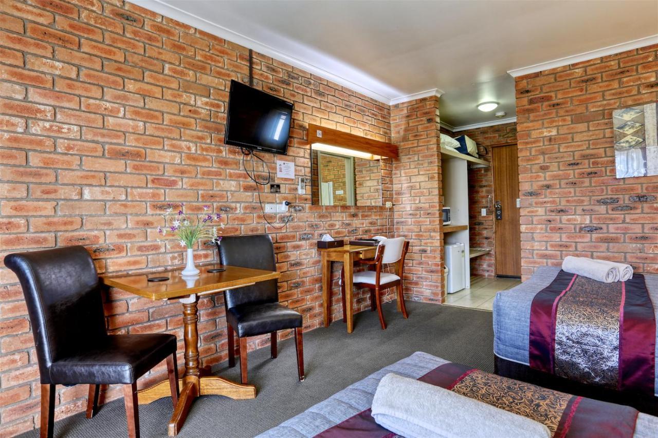 Jolly Swagman Motor Inn יורואה מראה חיצוני תמונה