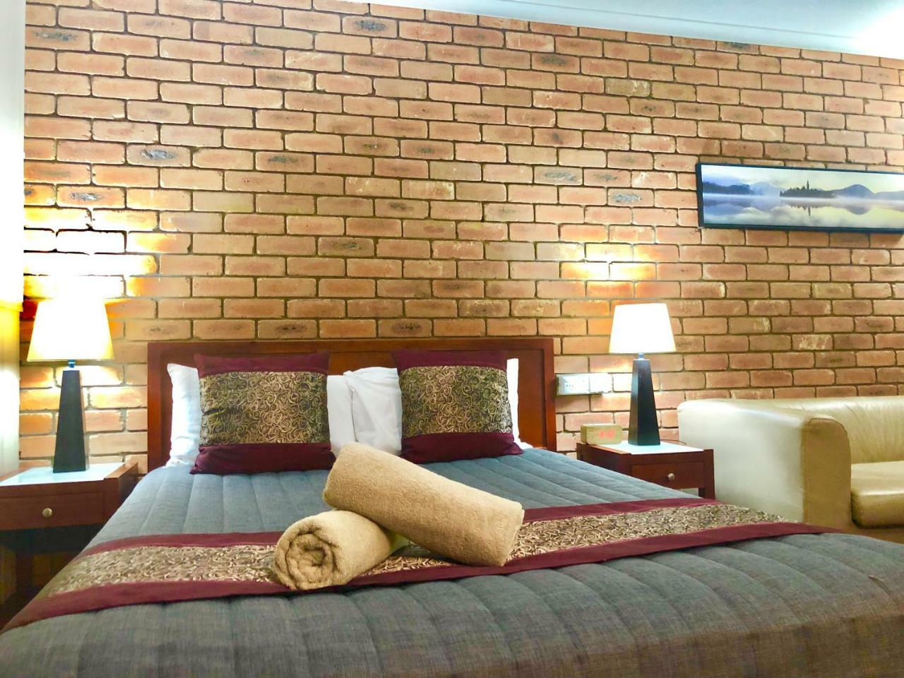 Jolly Swagman Motor Inn יורואה מראה חיצוני תמונה