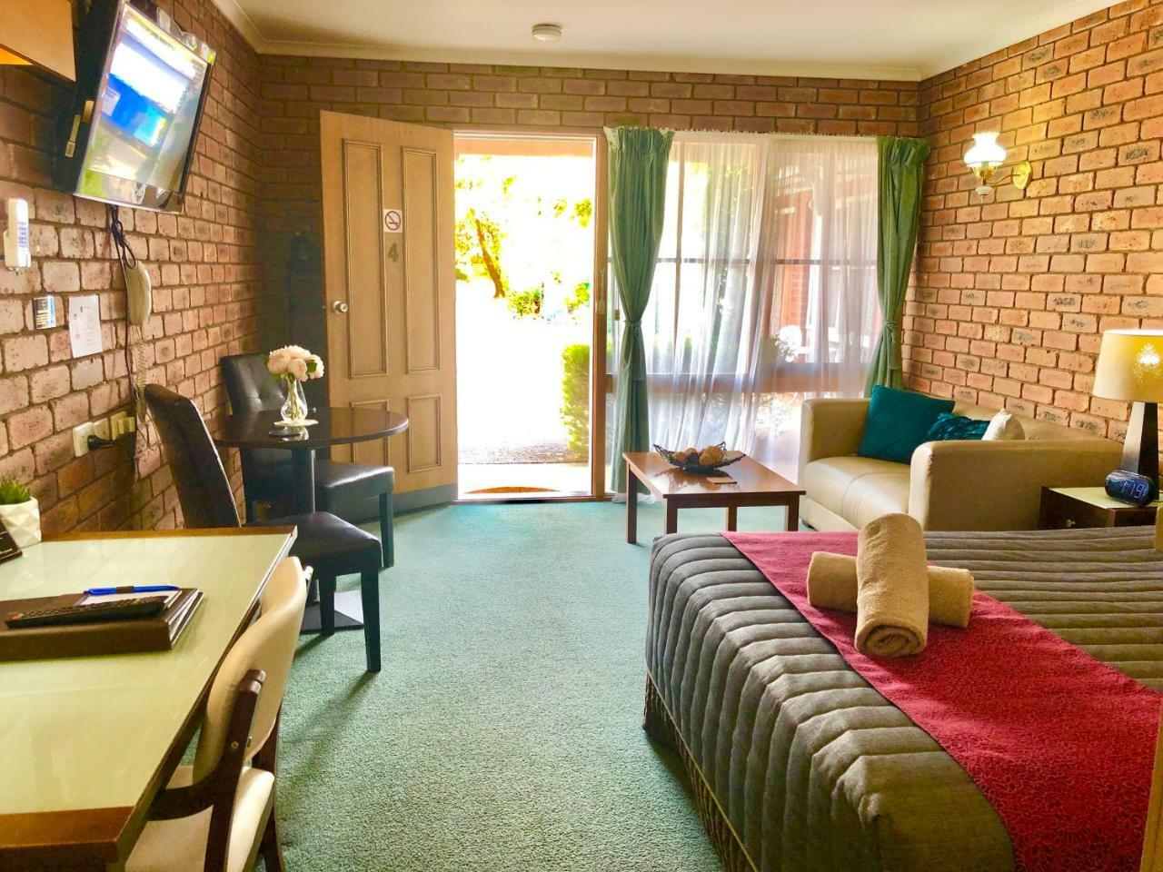 Jolly Swagman Motor Inn יורואה מראה חיצוני תמונה